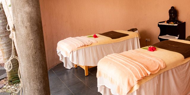 Break with lunch buffet casuarina resort (1)